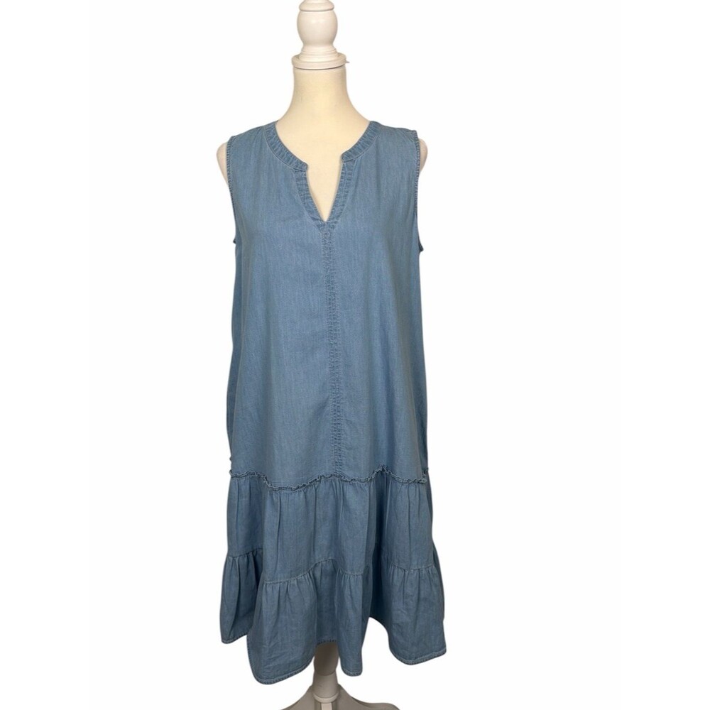 BeachLunchLounge Chambray Tiered Dress Sleeveless Look Cotton Boho Midi Dress